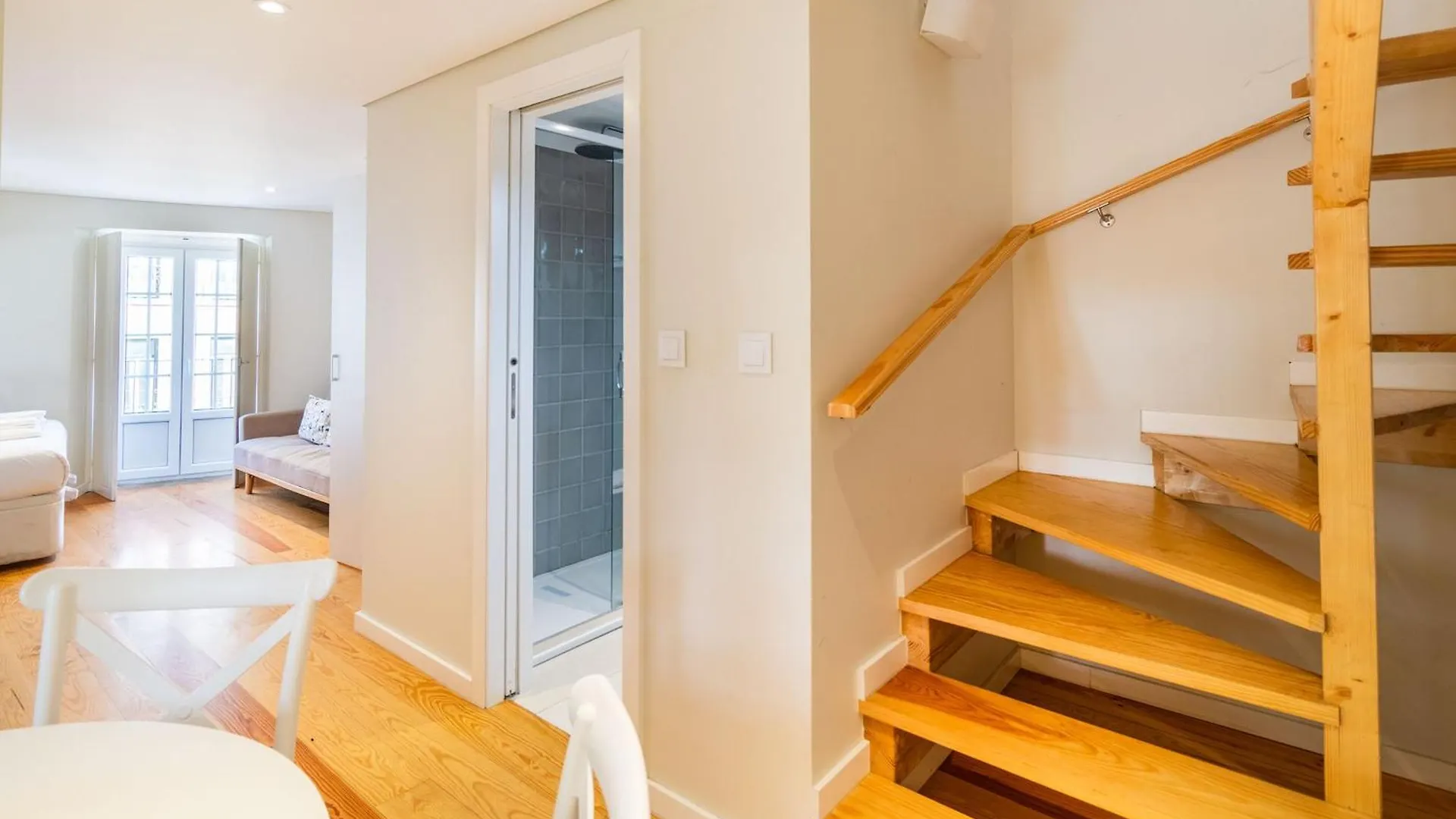 Discover Lisbons History - Stylish Apartment In Alfama