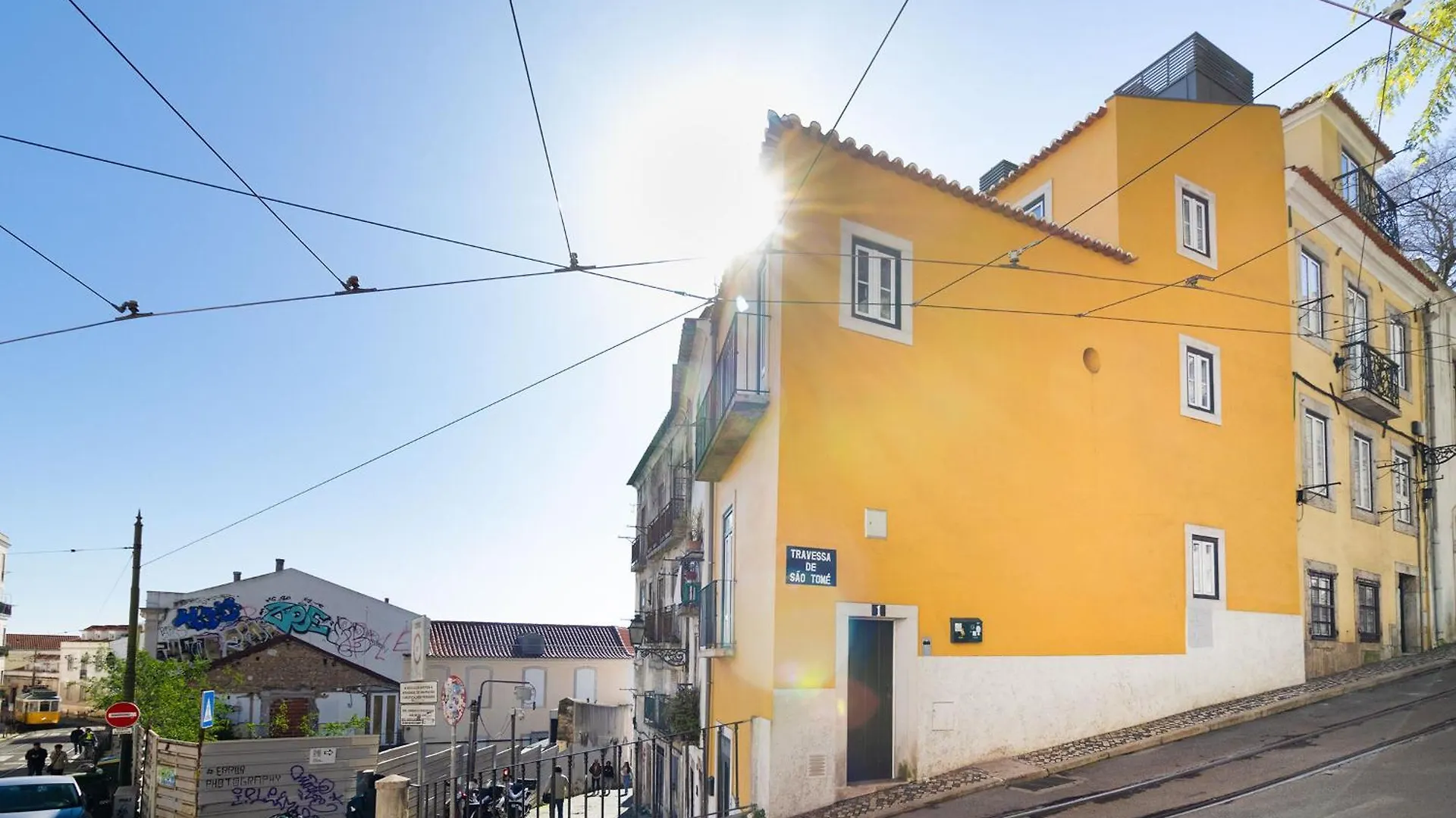 Discover Lisbons History - Stylish Apartment In Alfama